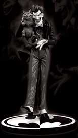 Motif : Brian Bolland ; Sculpture : Jack Mathews